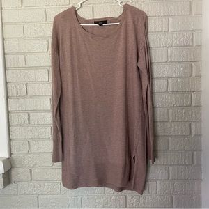 Mossimo lightweight knit top sweater, tunic length, size Medium